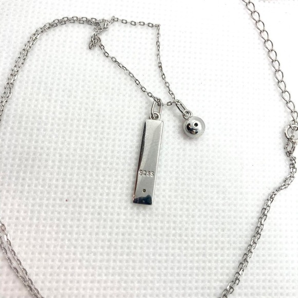 925 Gryffindor Dainty Chain Necklace - Picture 5 of 10